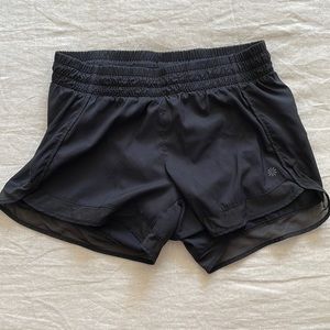 Athleta Small Mesh Race Run Short 4in.